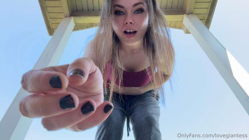 Come here my tiny toy 😈♥️