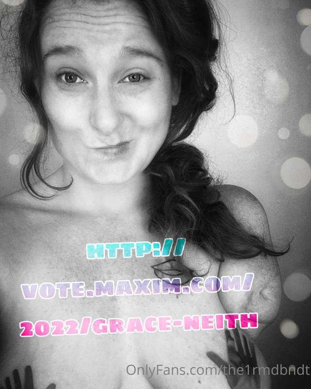Go vote for me pretty please?!?!
http://vote.maxim.com/2022/..