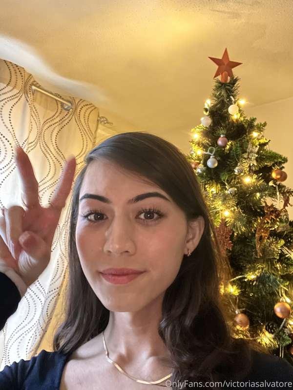 merry christmas & happy holidays everyone, love you all :) ❤..