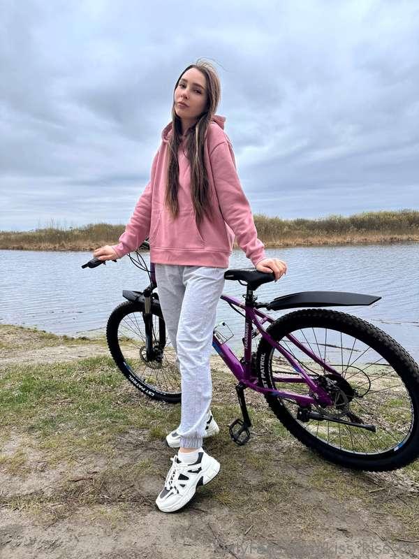 🌸 I went for a ride today and felt such freedom... 🌸🚴‍♀️Bicy..