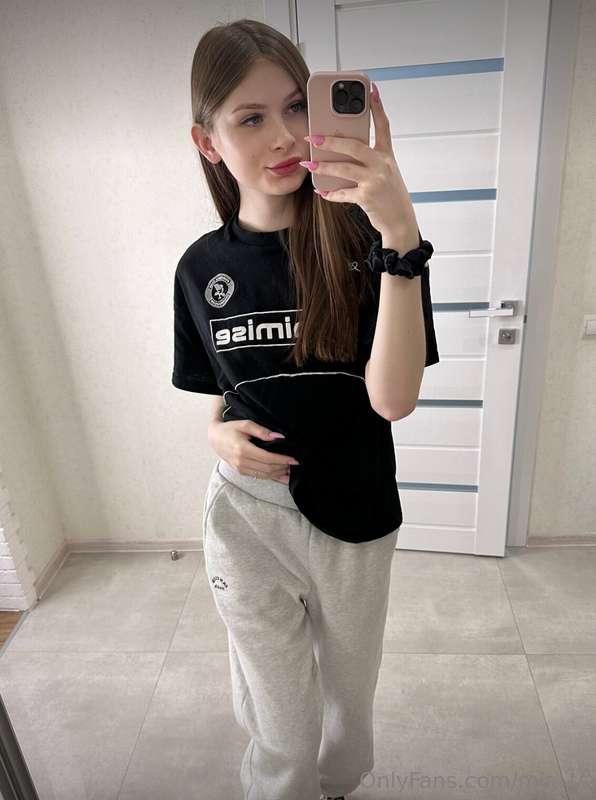I have high expectations from sports! 💪🌟 I work hard in the ..
