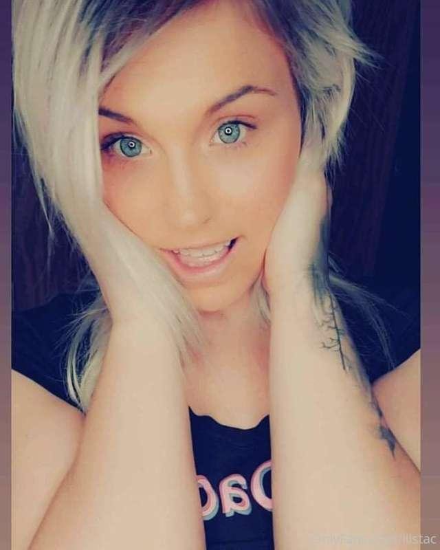 Go add this big booty 18 year old 🍑🥵💦💋
ITS FREE!!!!!
@purple..