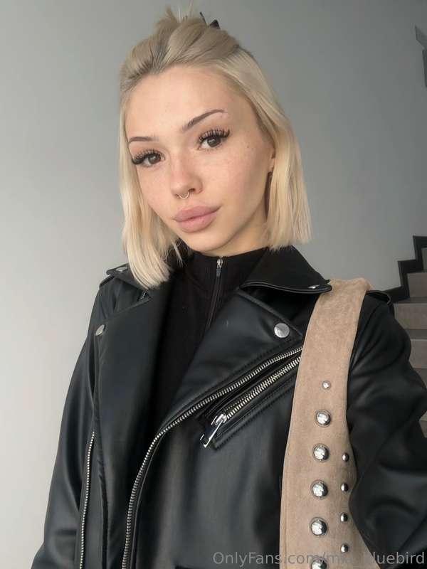 How's the summer weather treating you? 😂No, it's not an arch..