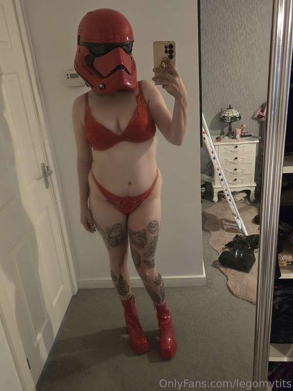 Who doesn't love a bit of red