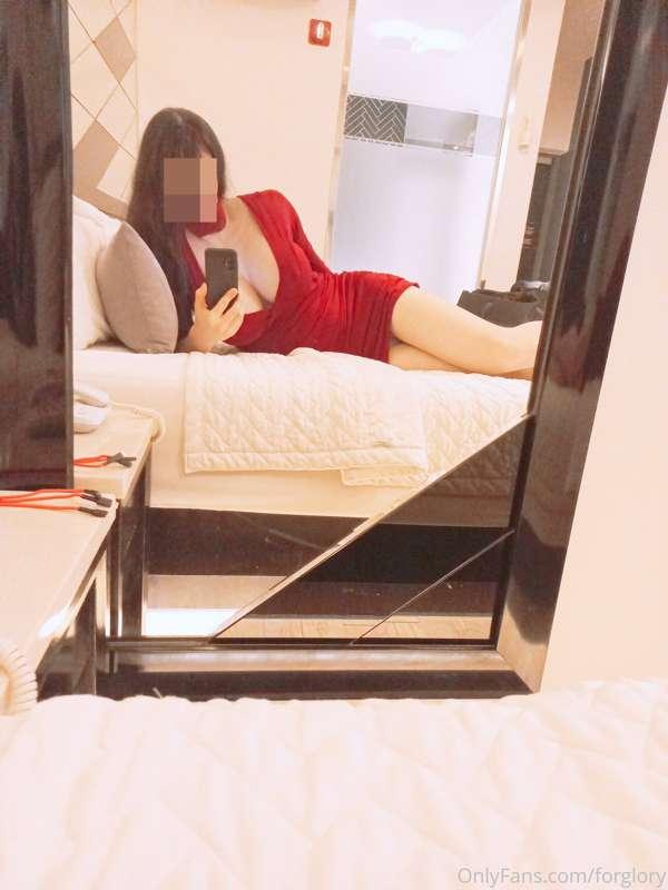 나 구매했다
오늘 평일인데 스타필드가서 입문용 수준의 액션캠을 구매함...
근데...
안에 메모리카드가 있을..