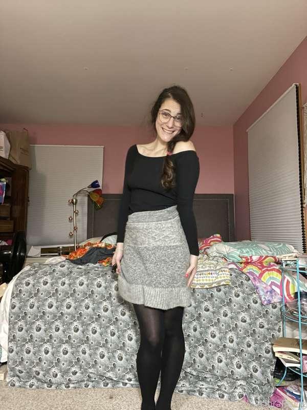 Spreading Christmas cheer with nylon and cashmere 🥰