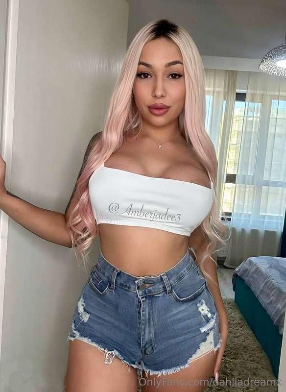 @amberjadee3 𝙇𝙚𝙩'𝙨 𝙗𝙚 𝙨𝙩𝙧𝙖𝙞𝙜𝙝𝙩 𝙩𝙤 𝙩𝙝𝙚 𝙥𝙤𝙞𝙣𝙩 🎯. 𝙈𝙮 𝙝𝙤𝙩 𝙖𝙣𝙙 𝙩𝙞..