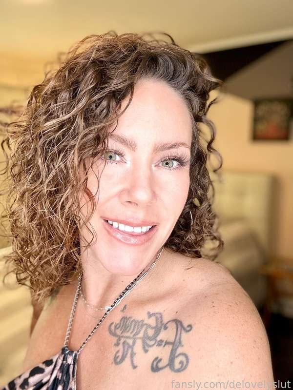My ideal body weight is yours on mine 😏

#curvy #curvywoman #fyp #bbw #bigbooty #ass #mommy #milf #stepmom #fetish #sexy #tatted #brunette #taboo #anal #sex 