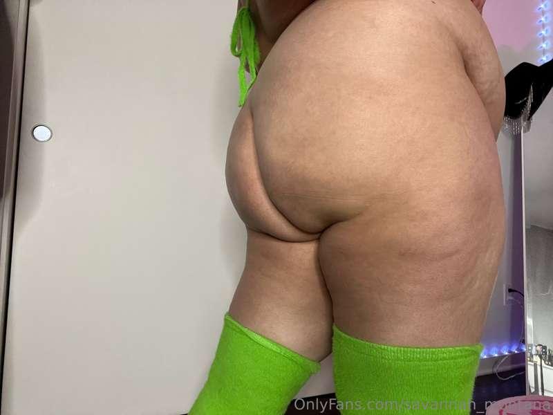 Just a whole lotta ass for your viewing pleasure 🍑