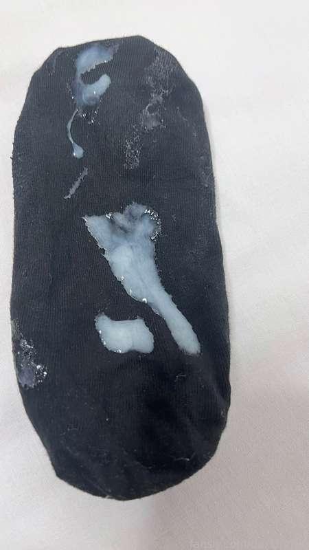 Cum on my socks 


#socks #cumon #semen #cum #footfetish #jerkoff #horny