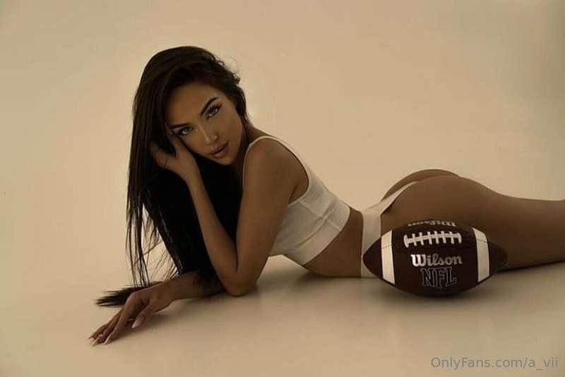 What balls(🏈?🍑) are you going to play with today?😏😋