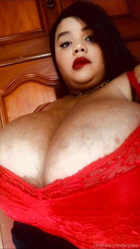 Happy valentines day 🥳 , id love to have someone tonight to ..