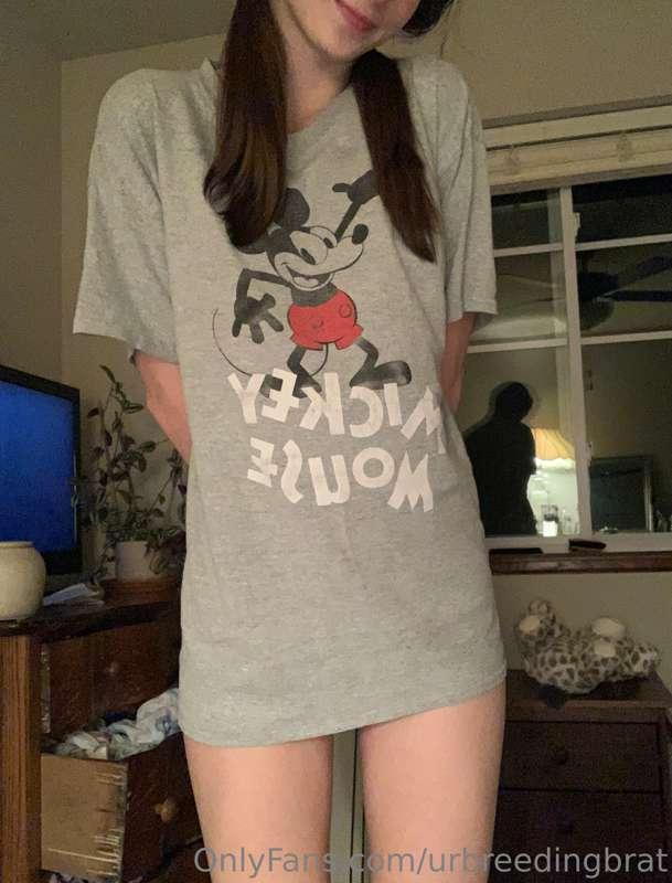 Jammies for tonight !! 

{ 9 pics lifting my shirt ~ I’m not..