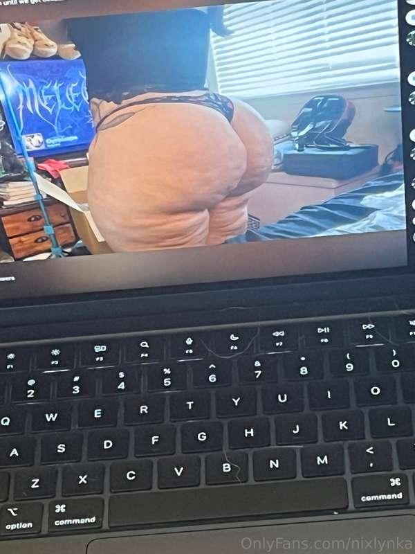 This thang sittin 