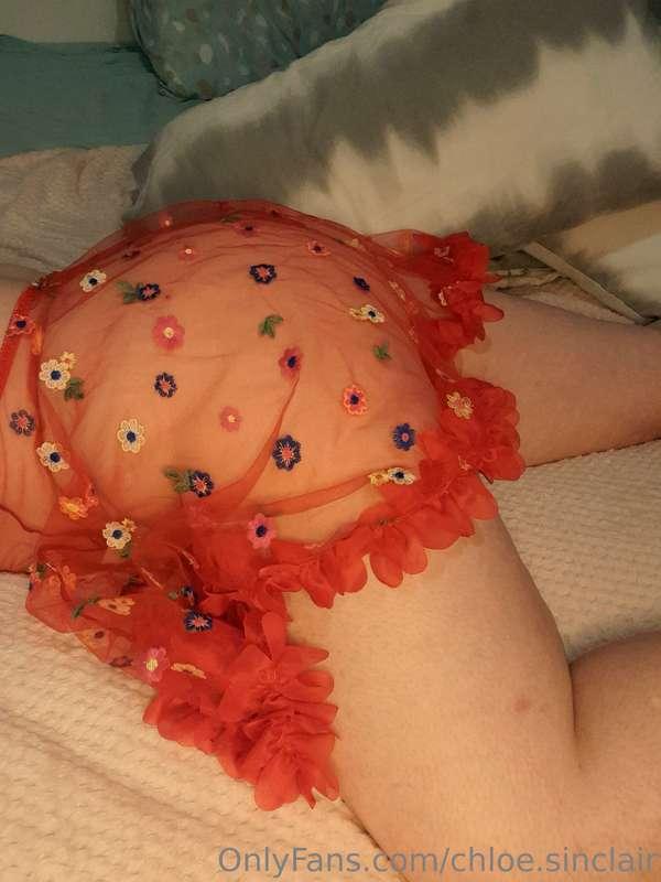 Do you like my new dress? 💕