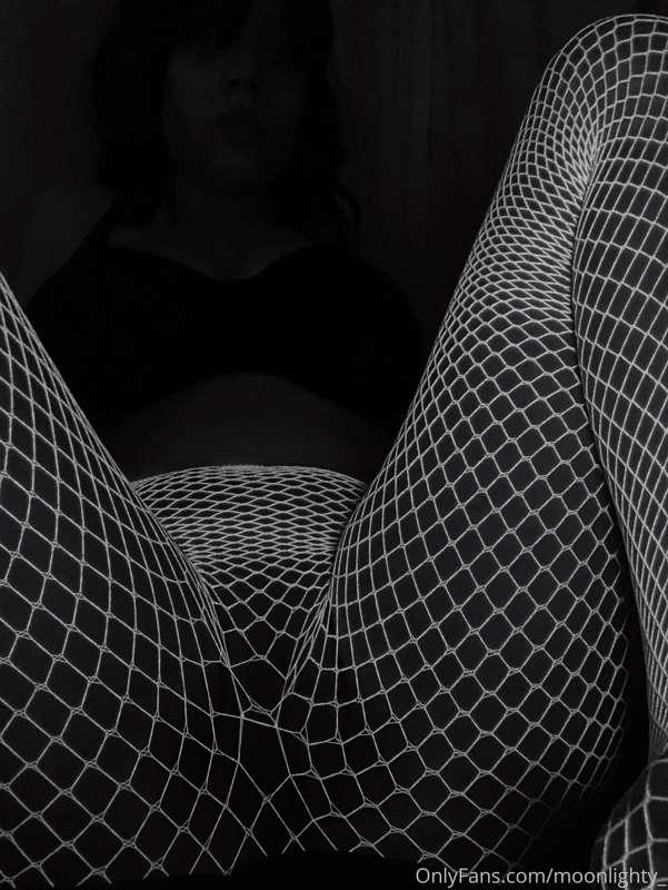 moonlighty_ image #3