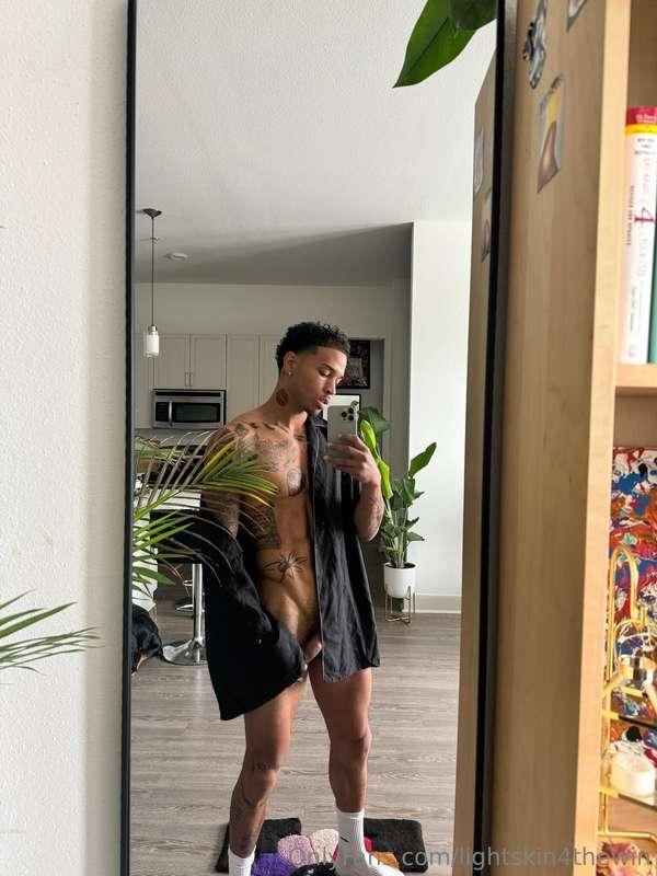 Going commando, yes or no? 😏