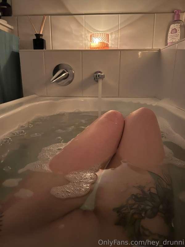 Nice relaxing bath after work 🤤