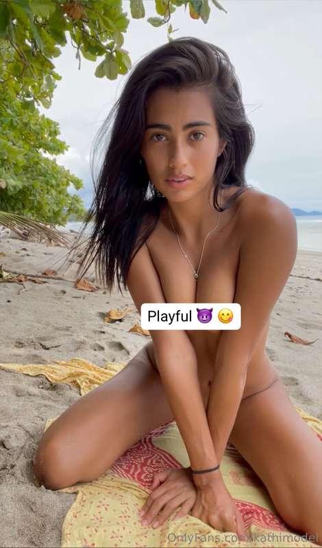 😈
