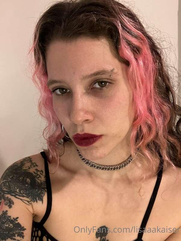 Time to worship my face