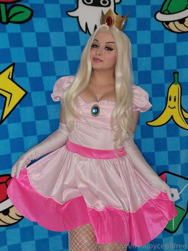 I may look like a sweet Princess...but you can see the real ..