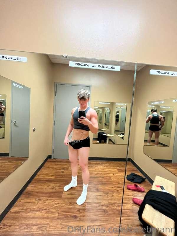 u like what you see? 👀