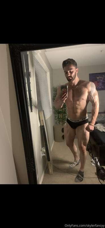Feeling super naughty today 🔞
