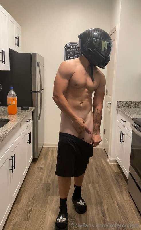 Looking for someone to come ride me 😏