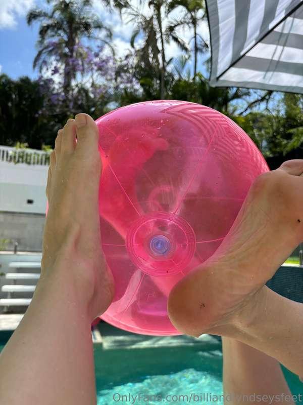 Some more pool fun 💦