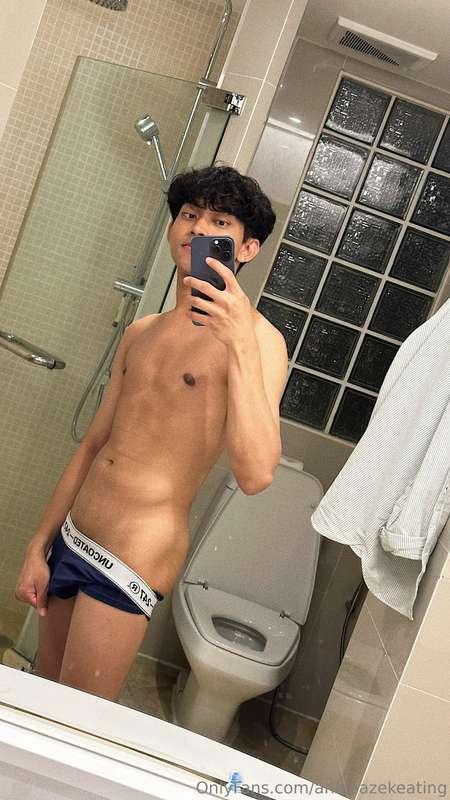 analeazekeating image #0