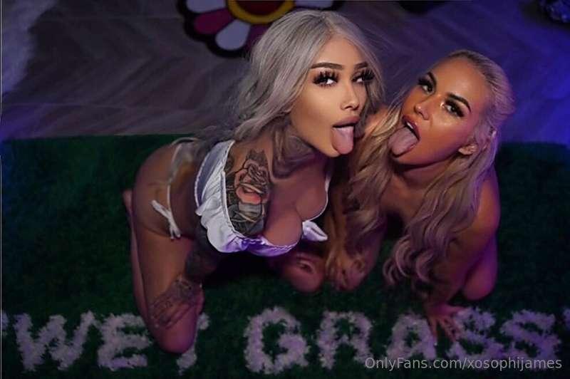 New scene with my favorite blondie 👱‍♀️ Message me if you wa..