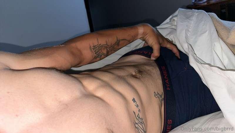 come cuddle baby 😚