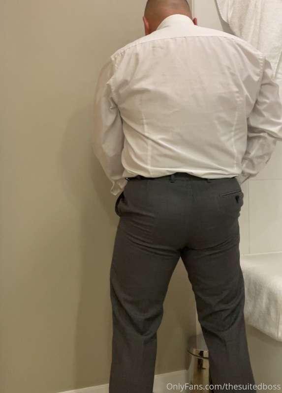 thesuitedboss image #0