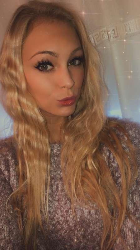 Big kisses to you all guys ❤️❤️