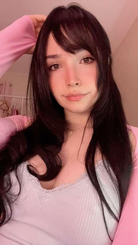 Just feeling good in my own skin today 😌