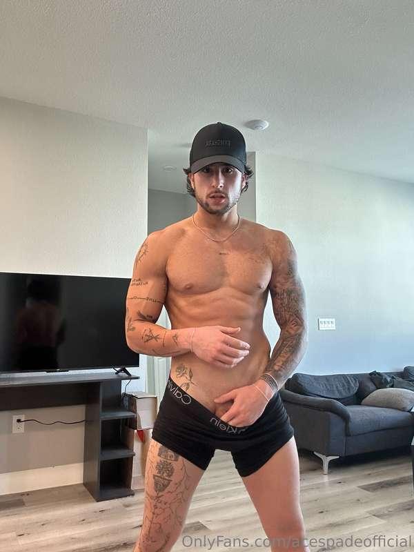 How many times a day would you use your mouth on me? 😈😜