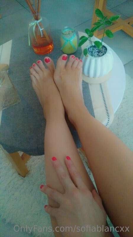 Relax at home 👣🫦