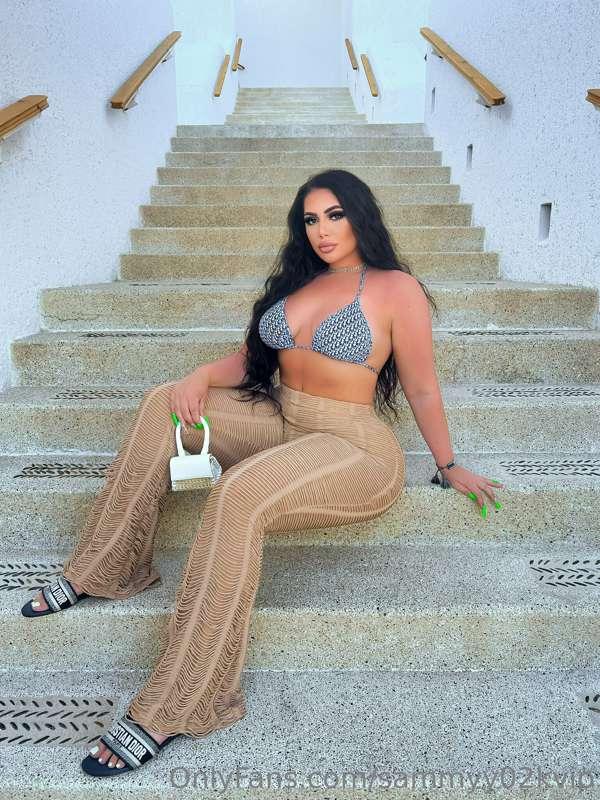 Stop & stare