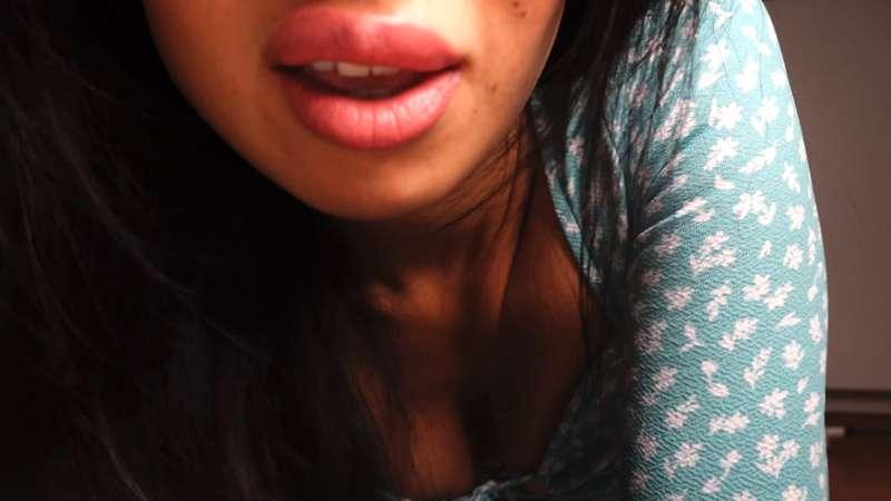 Giantess is going to eat you up