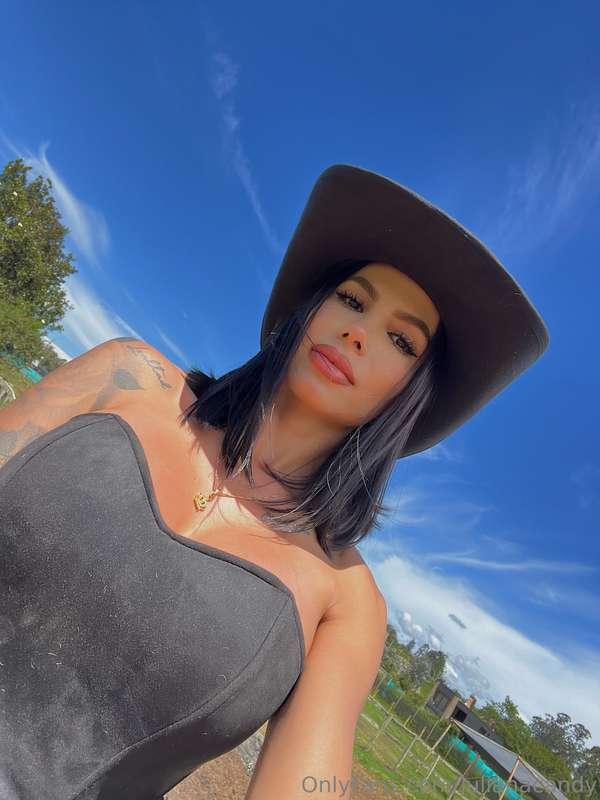 julianacandy main image