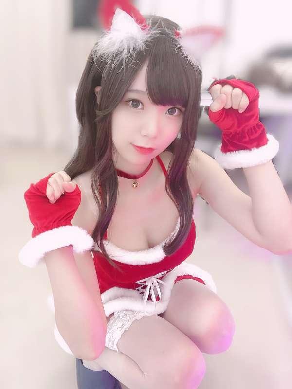 Christmas is coming!!! >.<