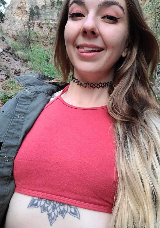 Get ready for some nature nudes!! 😋