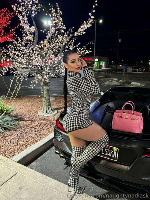 Take me shopping? I’ll make it worth it 💋