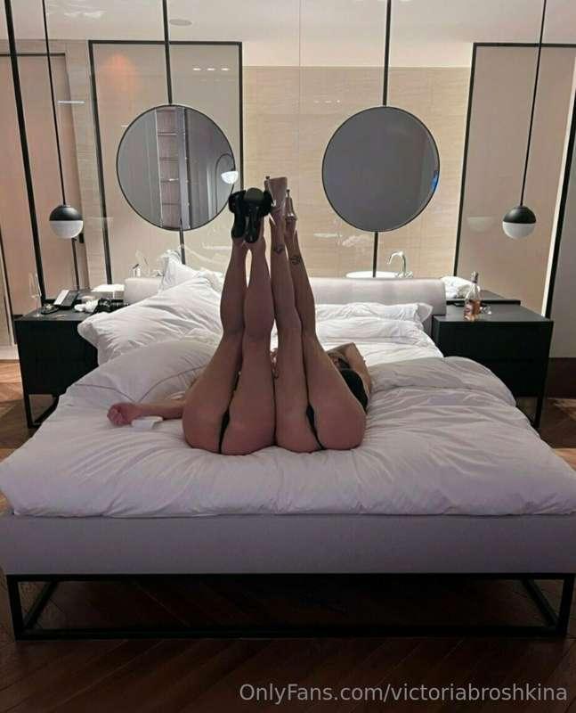Baby we want to get it in the ass from you😈🍑