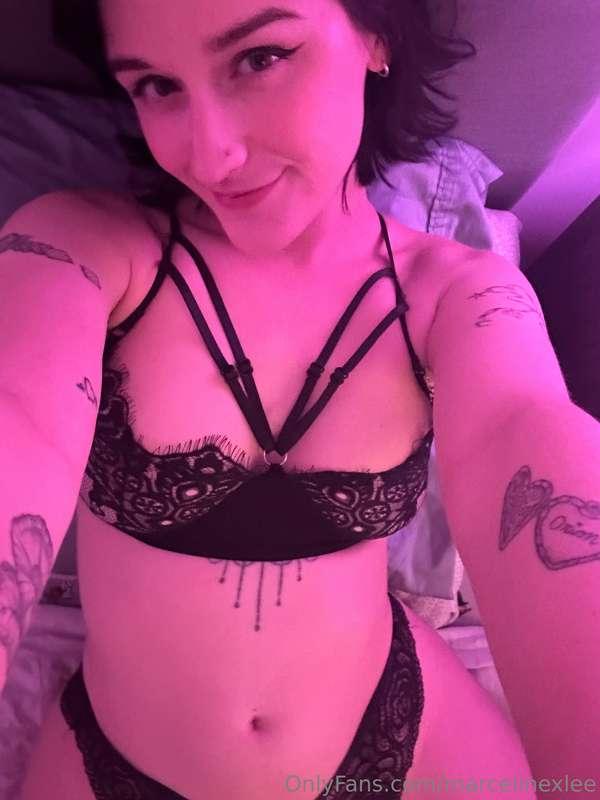 The type of photos I’d text you late at night 😏