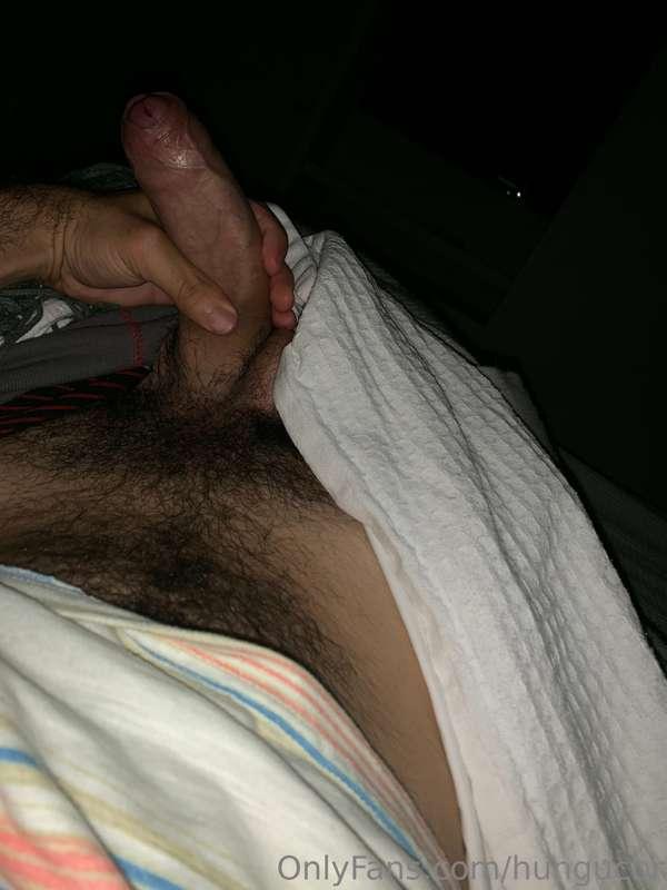 everyone sleeping but my big dick certainly isn’t 🤷🏻‍♂️😈🤦🏻‍♂..