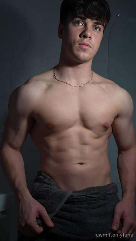"Just a little tease to brighten your day… or maybe your nig..