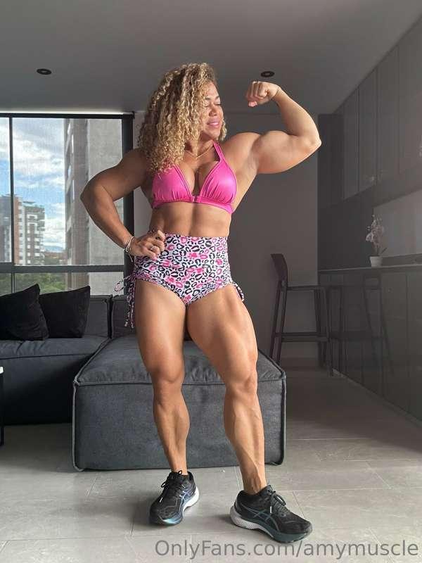 Increased my supplements this week and the biceps are feelin..