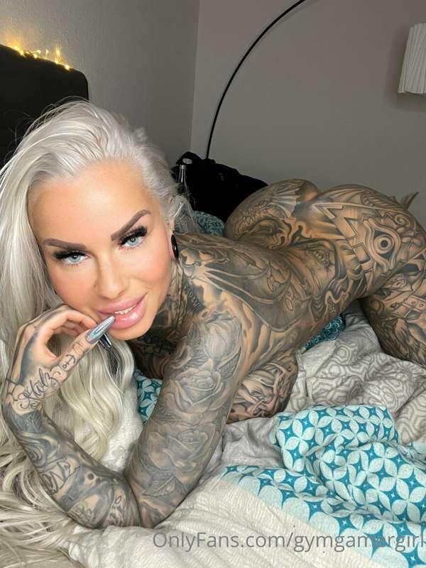 💧do you wanna fuck me doggy ? Like for yes 🥵💦