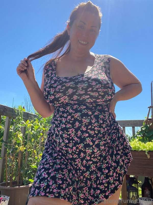 I love this little sundress! It's cute, but wayyyy cuter off..